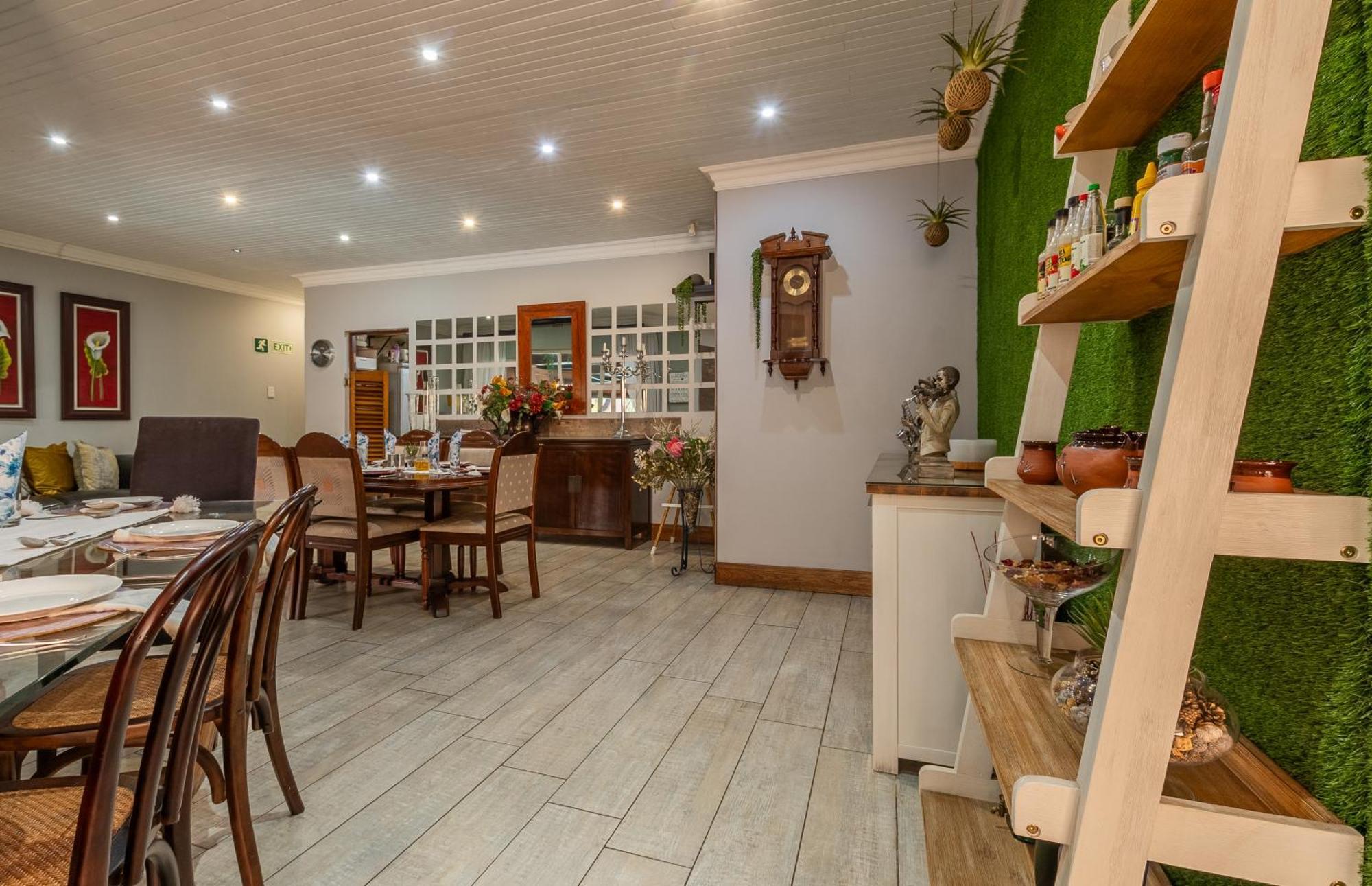 Diamond Rose Guest House มิดเดิลเบิร์ก ภายนอก รูปภาพ