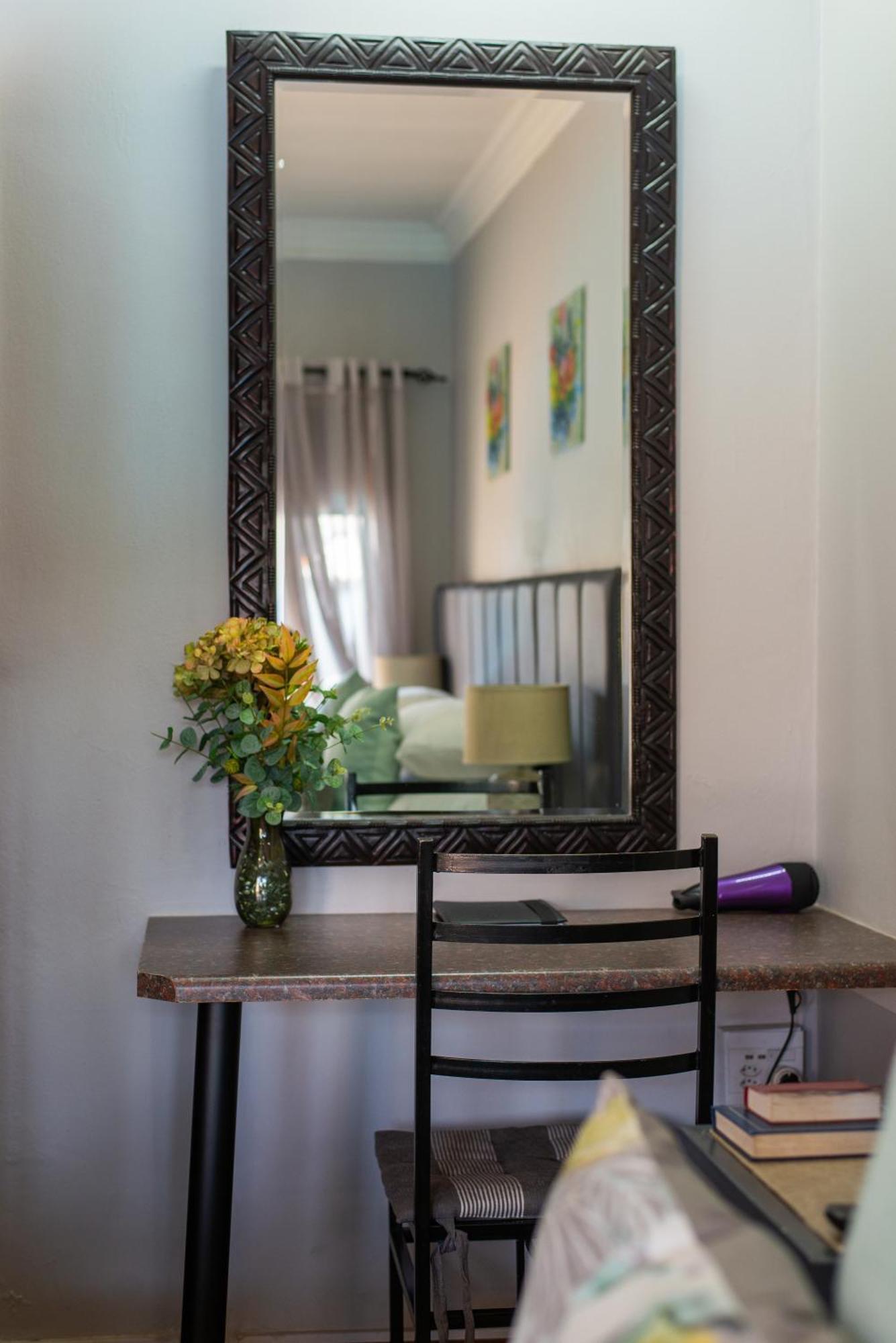 Diamond Rose Guest House มิดเดิลเบิร์ก ภายนอก รูปภาพ